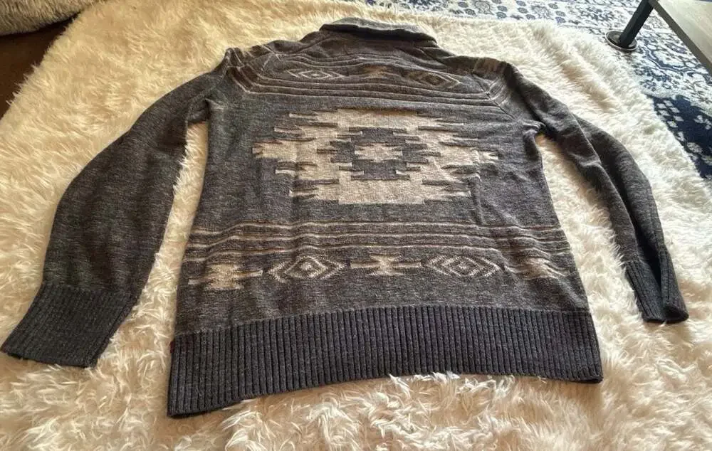 Banana Republic Heritage Collection Men's Southwest Aztec Pattern Knit Sweater